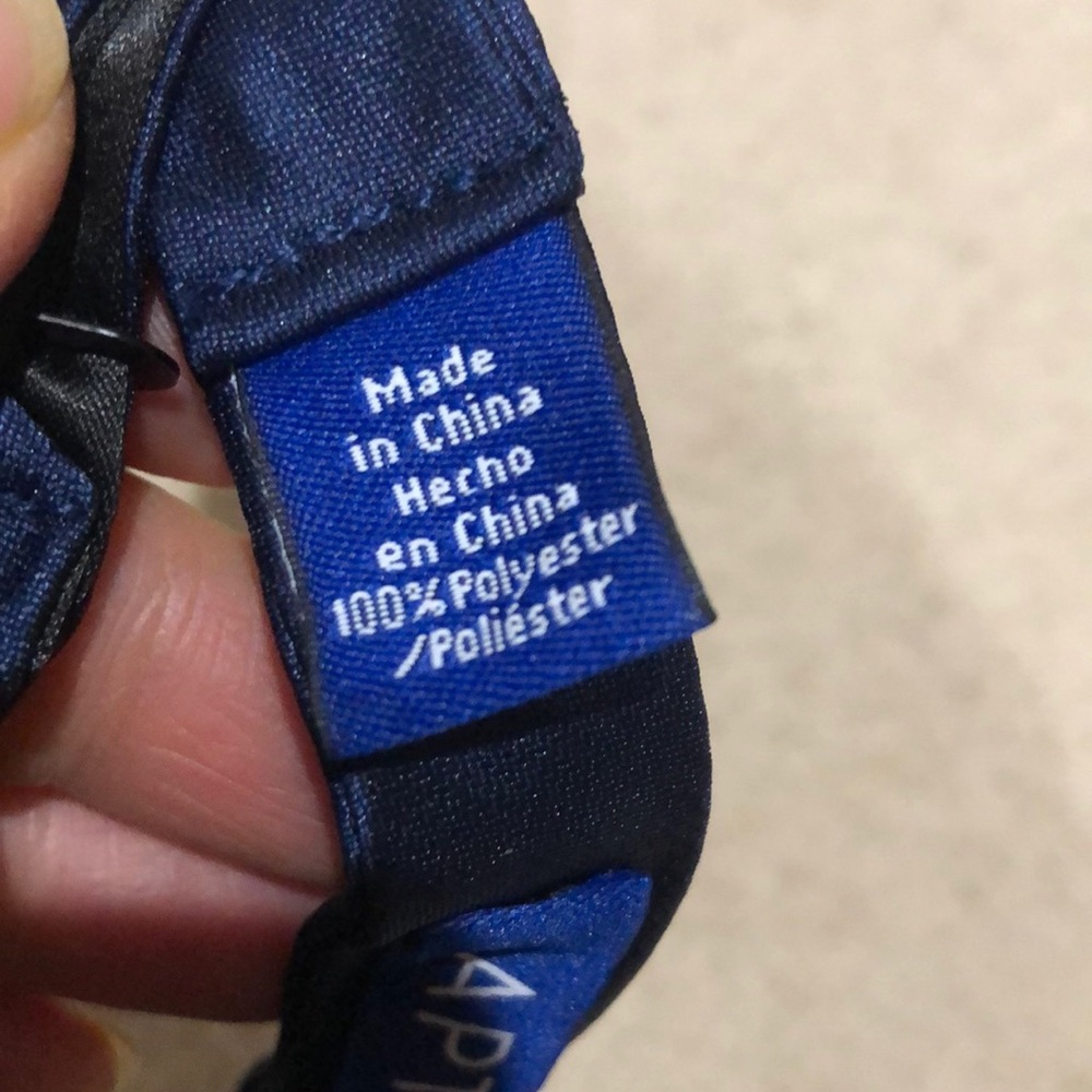 Four ties - Picture 8 of 8